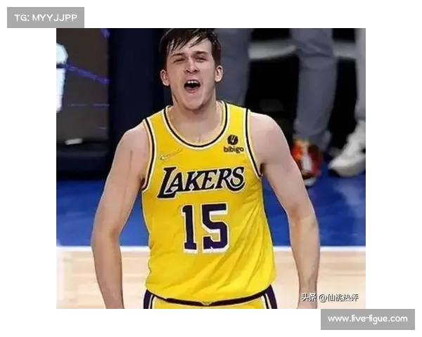 奥斯汀·里夫斯参与肯塔基农场开放日 推广农业教育理念