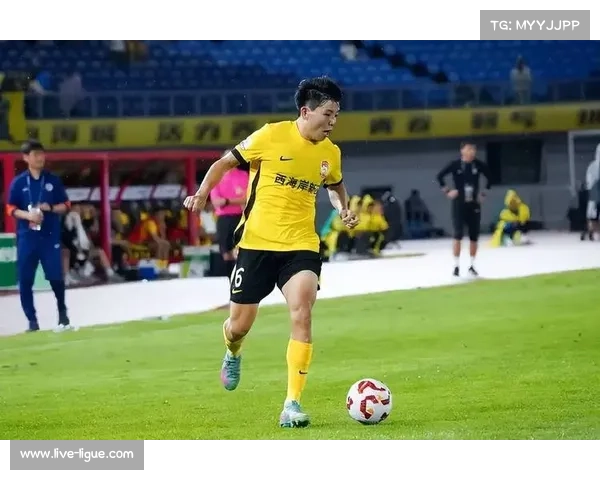 中国球员徐彬分享留洋狼队经历，语言理解能力从20%-30%提升至50%-60%