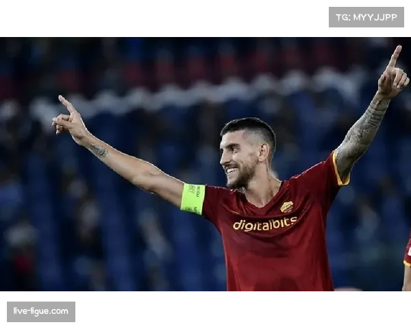 罗马中场曼奇尼头球扳平，佩莱格里尼第70分钟挽回颜面